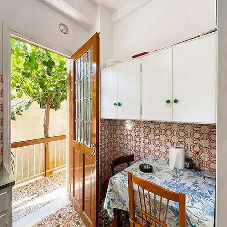 Apartmán Konstantinou